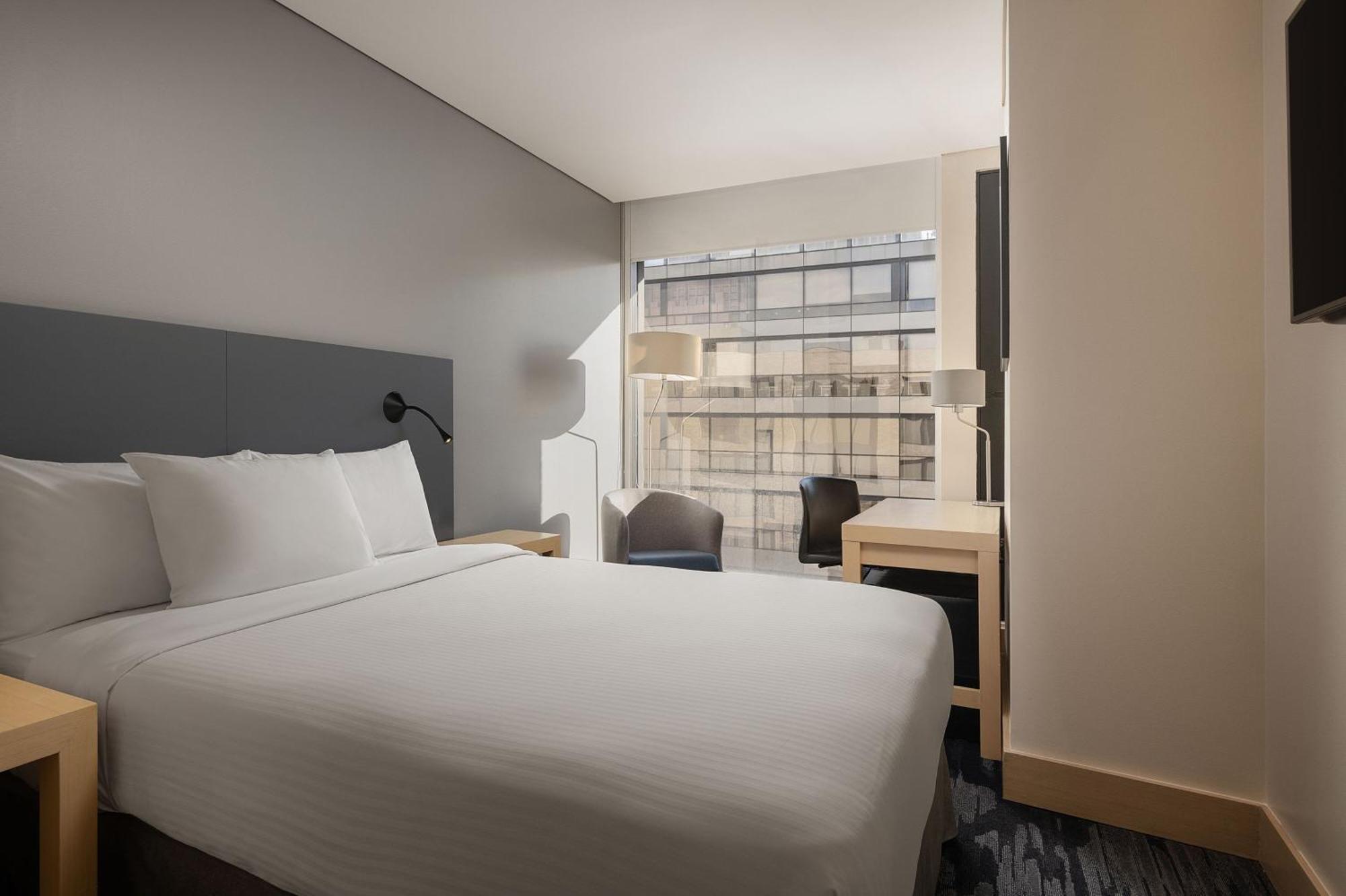 Hotel Fairfield By Marriott Bogota Embajada Zewnętrze zdjęcie